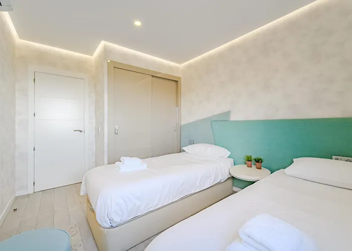 Sunset Bliss Penthouse With Airco & Heated Pool 公寓