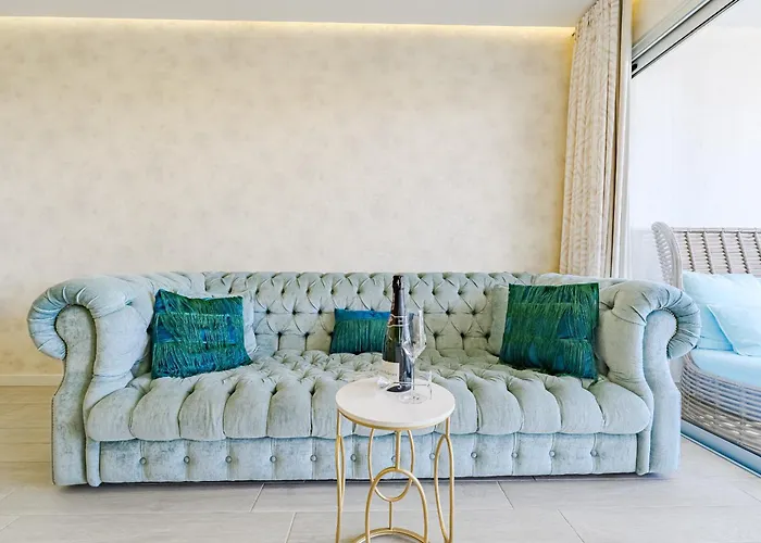 Sunset Bliss Penthouse With Airco & Heated Pool Apartament