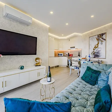 Sunset Bliss Penthouse With Airco & Heated Pool Apartment