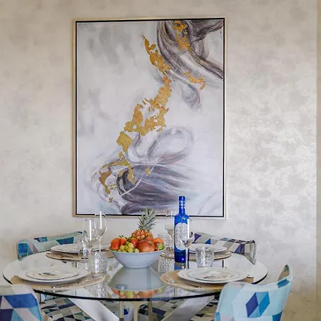 Sunset Bliss Penthouse Адехе