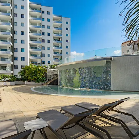 Sunset Bliss Penthouse With Airco & Heated Pool Lägenhet *